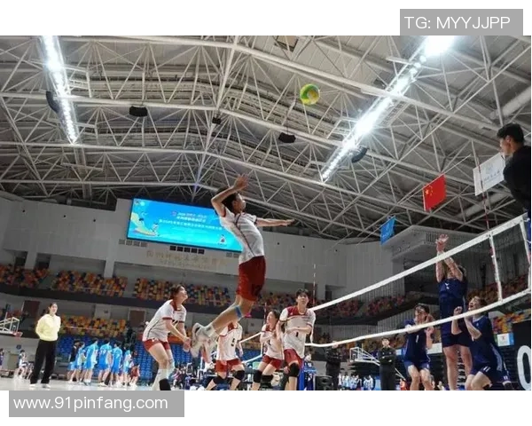 杭州排球队的耐力训练与比赛表现深度剖析与启示 杭州排球队的耐力训练与比赛表现深度剖析与启示